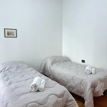 Parisi Centro Storico Apartment